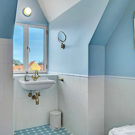 2 Bedroom Stunning In Apartamento