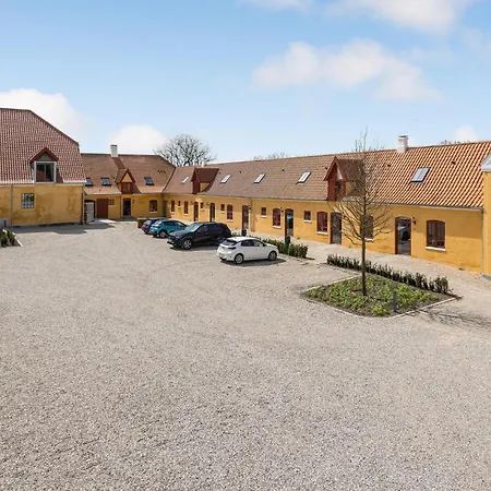2 Bedroom Stunning In Nordenbro Vesteregn